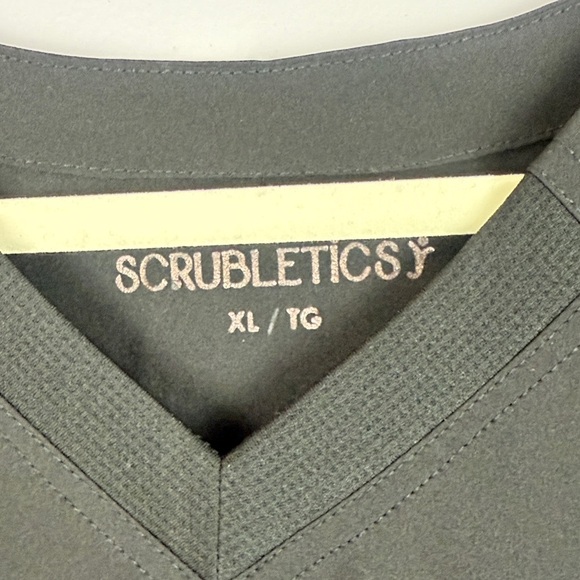 Scrubletics Black V-Neck Short Sleeve Scrub XL - Picture 3 of 10
